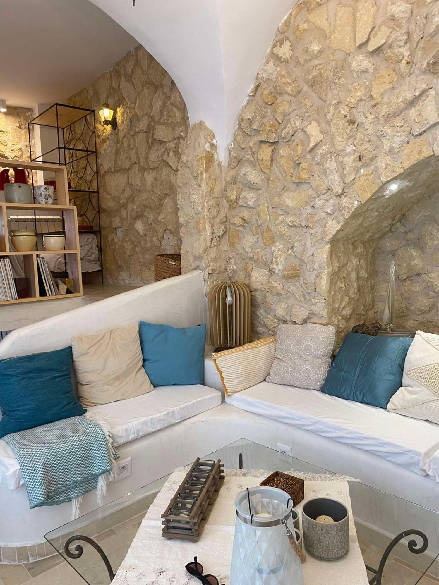 Apartment Artgohomes *