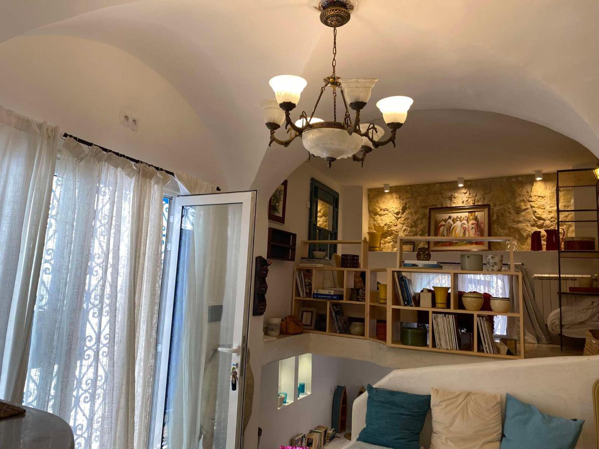 Apartment Artgohomes